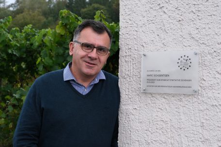 Kreative Kraft: Marc Schoentgen hat als Präsident das „Syndicat d’initiative Schengen“ so richtig auf Trab gebracht. Um ihn zu ehren, wurde am Markusturm eine Platte angebracht. Am 18. Oktober bei der „Hunnefeier“ wird sie offiziell eingeweiht.