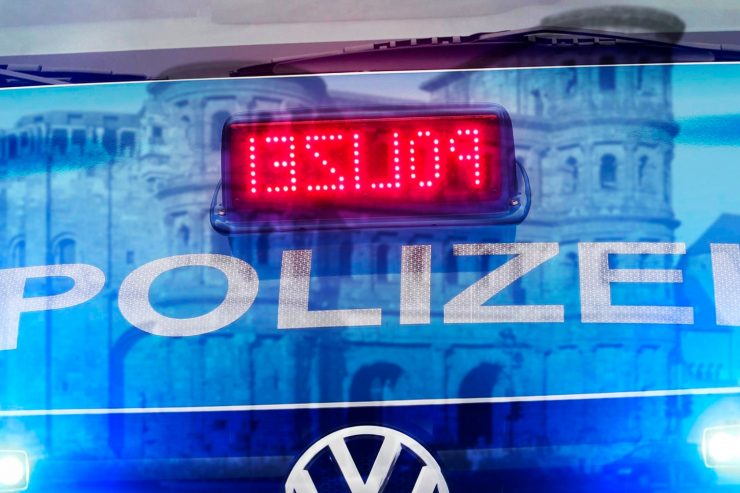 Deutschland / Kölner Polizei geht Sprengstoff-Verdacht nach verdächtigem Fund in Zug nach