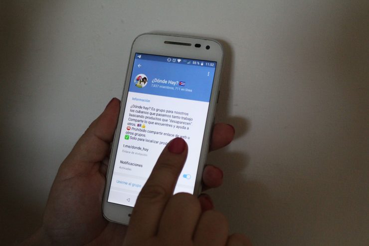 Tauschgeschäfte / Chats gegen den Mangel: Kubaner organisieren Einkäufe im Internet