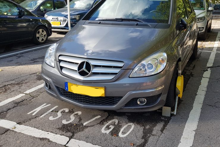 Esch / Beschlagnahmte Autos besetzen öffentlichen Parkraum: Beschwerden der Anrainer