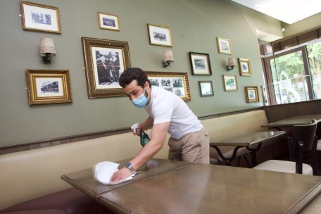 Überall müssen die Lokalbesitzer stärker auf die Hygieneregeln achten