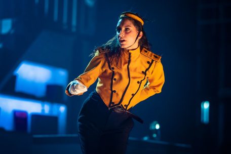 Eine Szene im Stillstand / Deborah Lotti über Tanz, Lockdown und  gestohlene Stunden des Künstlerlebens