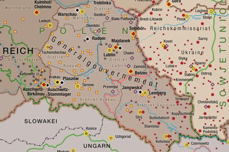 Der Teil des besetzten Polens, der „Generalgouvernement“ genannt wurde. Auf diesem Gebiet existierten vier Vernichtungslager, in denen allein zwischen März 1942 und November 1943 mehr als 1,6 Millionen jüdische Menschen auf industrielle Weise durch Gas ermordet wurden.