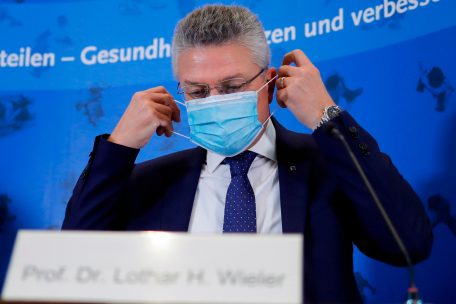 Deutschland / Erstmals mehr als 20 000 Corona-Neuinfektionen an einem Tag