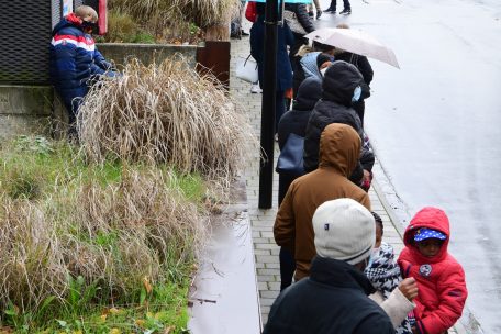 Vor dem Hospital Emile Mayrisch am 27. Oktober 2020