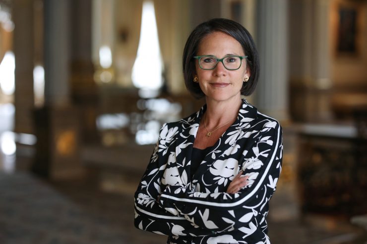 Hofmarschallin Yuriko Backes / 900 Kandidaturen für 15 Arbeitsstellen am großherzoglichen Hof
