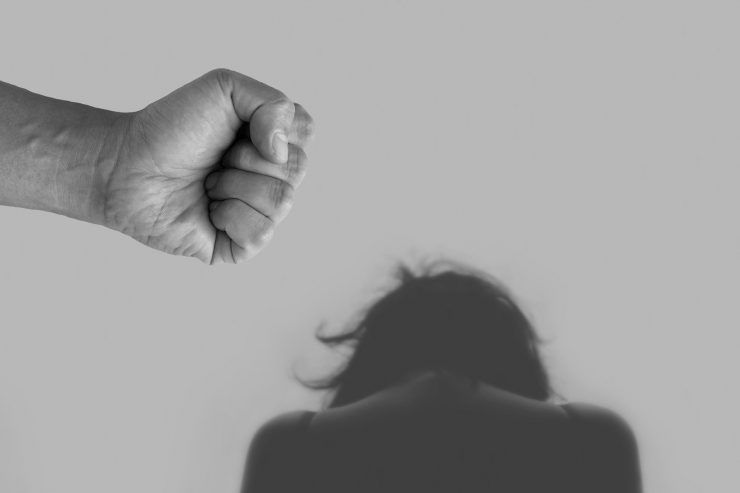 Orange Week / Frauen müssen darüber reden – Wie es ist, von häuslicher Gewalt betroffen zu sein