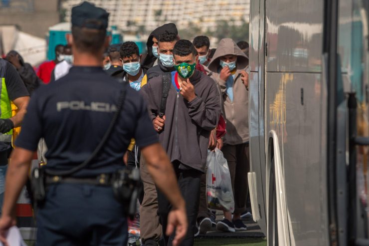 Meinung / Migrantenkrise auf den Kanaren: Ein neues Lesbos?