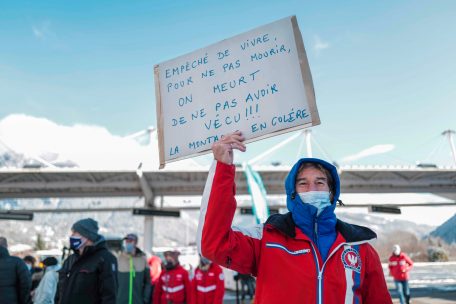 „La montagne en colère“: In Bourg-Saint-Maurice in den französischen Alpen protestierten die Menschen bereits gegen die vorläufigen Schließungen
