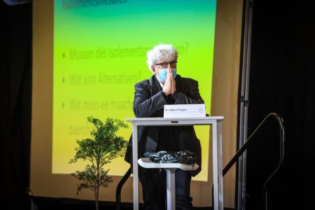 Das von Gilbert Pregno aufgegriffene Thema der Menschenrechte in Senioren- und Pflegeeinrichtungen blieb während der Diskussion auf der Strecke