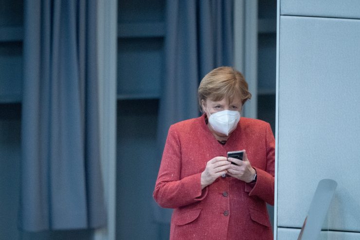 Deutschland / Merkel wirbt leidenschaftlich für verlängerte Weihnachtsferien und verschärfte Corona-Maßnahmen