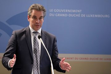 Bildung / Wissenschaftlichkeit und falsche Zahlen: Meisch trägt bei Polemik um Ministeriumsbericht dick auf