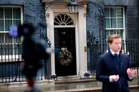Brüssel scheut harten Bruch / Das Ringen um den Brexit-Deal geht auch nach dem Ende der Frist weiter