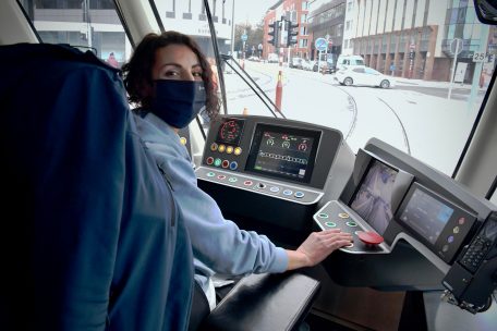 Vor der Inbetriebnahme des dritten Teilabschnitts wurden 28 neue Fahrerinnen und Fahrer ausgebildet