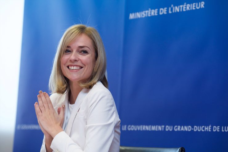 Private Sicherheitsfirmen / Innenministerin Taina Bofferding will sich um Konsens mit der Stadt Luxemburg bemühen