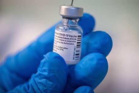 Biontech/Pfizer / EU-Kommission gibt grünes Licht für ersten Corona-Impfstoff