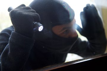 Polizeimeldung / Schlafender Einbrecher überführt sich selbst