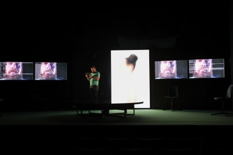 „AppHuman“ au Théâtre des Capucins