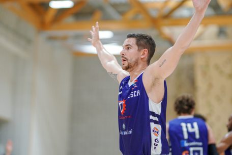 Pit Biever sorgte mit einem Dreier kurz vor Schluss der letzten Zwischenrundenpartie für den Sieg des Basket Esch. Im Nachhinein sollte das auch der Korb zum Meistertitel werden, da die Meisterschaft abgebrochen wurde.