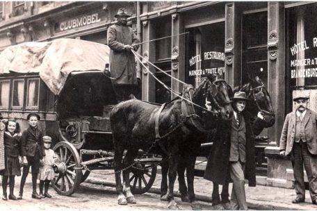 130 Jahre lang hat das Unternehmen Clement seine Passagiere in die Hauptstadt gebracht, zunächst noch mit der Kutsche