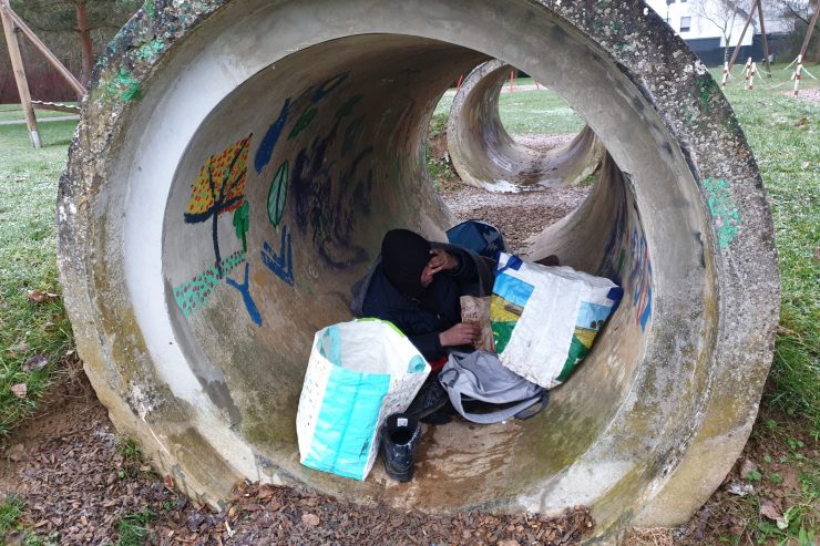 Obdachlose in Luxemburg / „Überall ausgestreckte Hände“: Junger Mann in Käerjeng bewegt die Gemüter