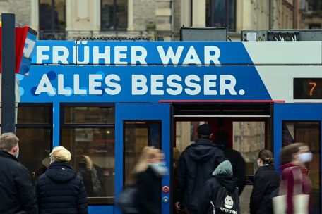 Deutschland verlängert Lockdown / Merkel fordert von Nachbarländern ähnliche Maßnahmen – sonst drohen „Vorkehrungen“