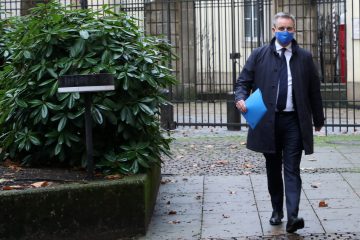 Petitionen / Privatisierung der öffentlichen Schulen: Öffentliche Debatte soll noch vor den Karnevalsferien stattfinden