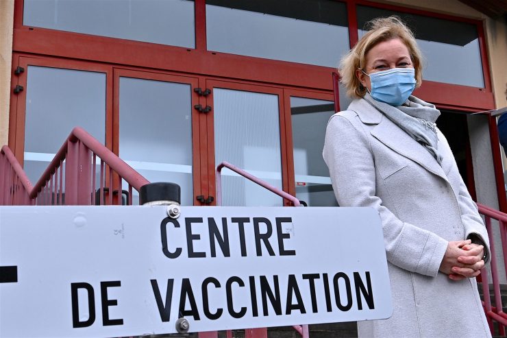 Anmeldefrist läuft gleich aus / Paulette Lenert: Zwei Drittel der Impf-Einladungen bleiben unbeantwortet