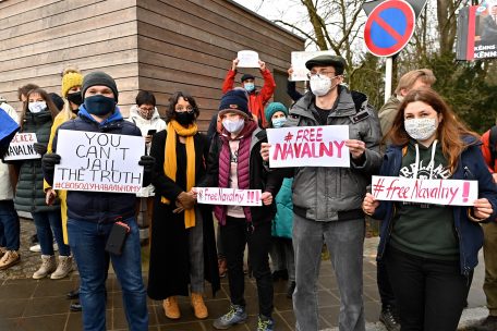 Auch in Luxemburg hatten sich am Samstag rund 100 im Land lebende russische Staatsbürger zu einer Protestkundgebung vor der russischen Botschaft eingefunden, um die Freilassung des Kremlkritikers Alexej Nawalny zu fordern