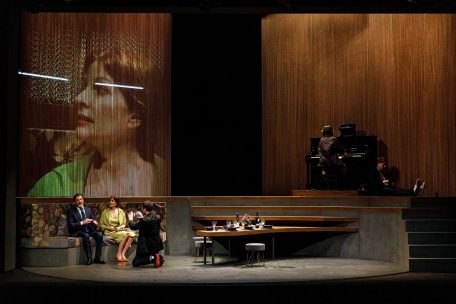 Théâtre / Commencer par le vin, terminer dans le sang: „On ne badine pas avec l’amour“ au Théâtre des Capucins