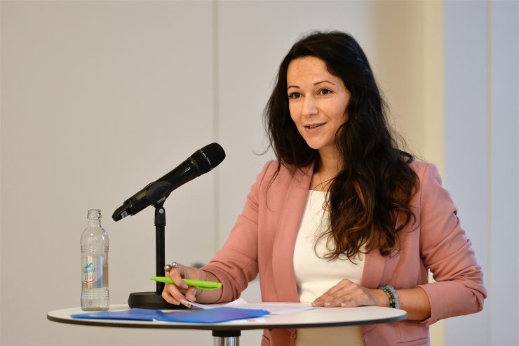 Gemeindepolitik / Semiray Ahmedova (déi gréng) ist das neue Gesicht im Düdelinger Gemeinderat
