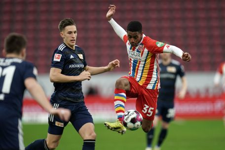 Im Ausland / Mainz und Barreiro: Befreiungsschlag im Kampf um den Klassenerhalt