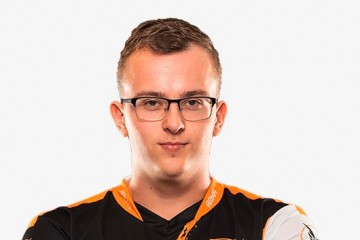 Interview mit E-Sportler / Alexander Andersson:  „Es geht darum, zusammen mit dem Team gut zu sein“