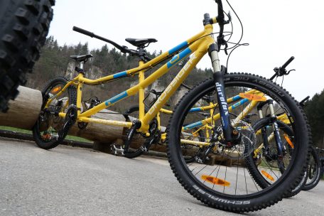 Ein Stück Freiheit / „Les Tandems de la Vue“: Blinde müssen nicht aufs Fahrradfahren verzichten