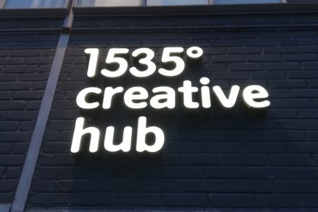 Das 1535° verfügt derzeit über 84 Arbeitsräume, die auf zwei Gebäude verteilt sind