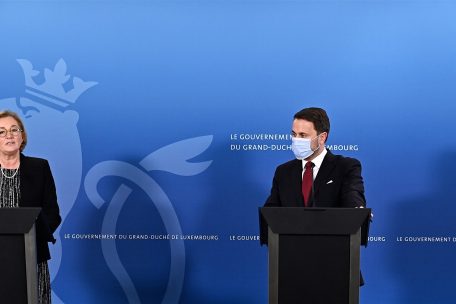 Pressefreiheit / Regierung stellt Videos von Pressekonferenzen wieder komplett zur Verfügung