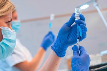 Impfkonvention / Die Grenzen der ersten Impfphase: „Auch Informatiker mischen sich unter Patienten“