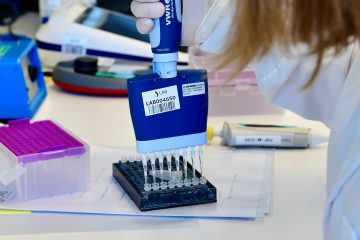 Pandemie / Auf der Spur des Virus: So kommen die Forscher des LNS von der Probe zur genauen Corona-Variante