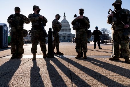 USA / QAnons in Erwartungshaltung, mögliche Anschlagspläne: Nervosität am Kapitol