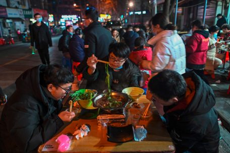 In Wuhan dürfen die Restaurants Kunden empfangen (Foto von Februar 2021)