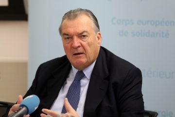 Impfdrängler-Diskussion / „Hospices civils“ entschuldigen sich für frühe Impfung von Präsident Henri Grethen