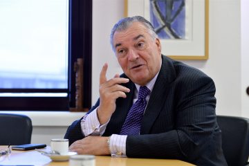 Impfchaos / Die Impfung von Henri Grethen – Behördenversagen oder bewusste Täuschung?