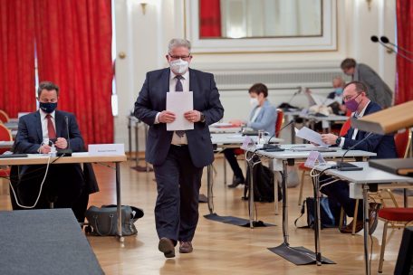 Parlament / Corona-Maßnahmen in Luxemburg bis zum 2. April verlängert 
