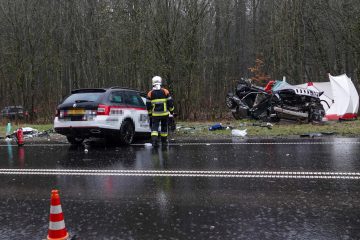 Polizei / Unfall am Samstagmorgen auf der N7 – ein Schwerverletzter und ein Toter