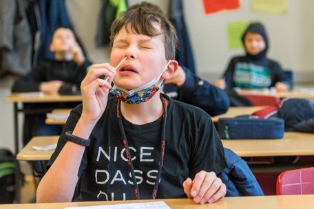 Pilotprojekt / Gesundheitsdirektion bestellt 500.000 Schnelltests für Luxemburgs Schulen - LNS prüft Verlässlichkeit