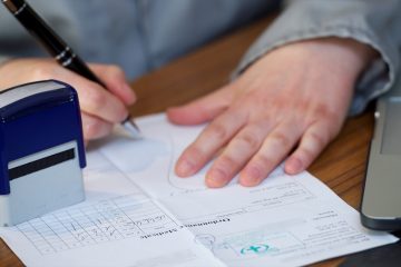 Ab ins Ausland / Regierung fordert Luxemburger Ärzte auf, keine PCR-Tests für Reisen zu verschreiben