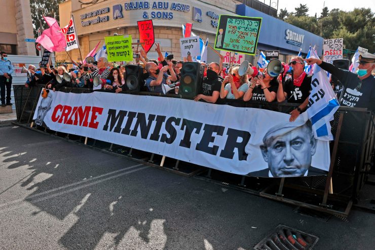 Israel / Regierungschef Benjamin Netanjahu werden Korruption und Machtmissbrauch vorgeworfen