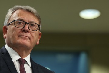 Gespräch / EU-Sozialkommissar Nicolas Schmit zur sozialen Krise in der Pandemie