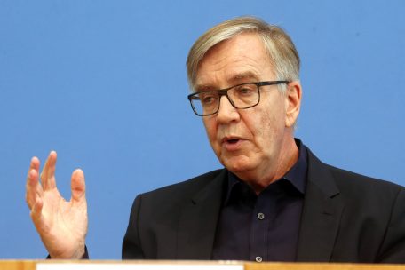 Deutschland / Wie die Linkspartei um die Spitzenkandidatur für die Bundestagswahl ringt