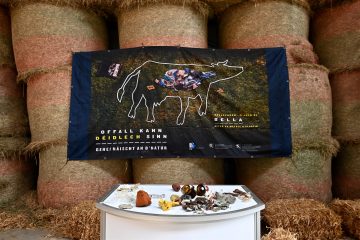 Abfall kann töten / Zehn Prozent der Nutztiere werden „Opfer“ von arglos weggeworfenem Müll